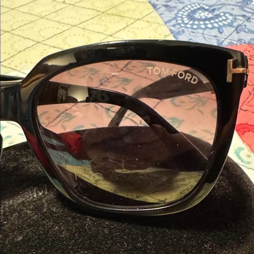 Tom Ford black Frame Sunglasses - Picture 2 of 13